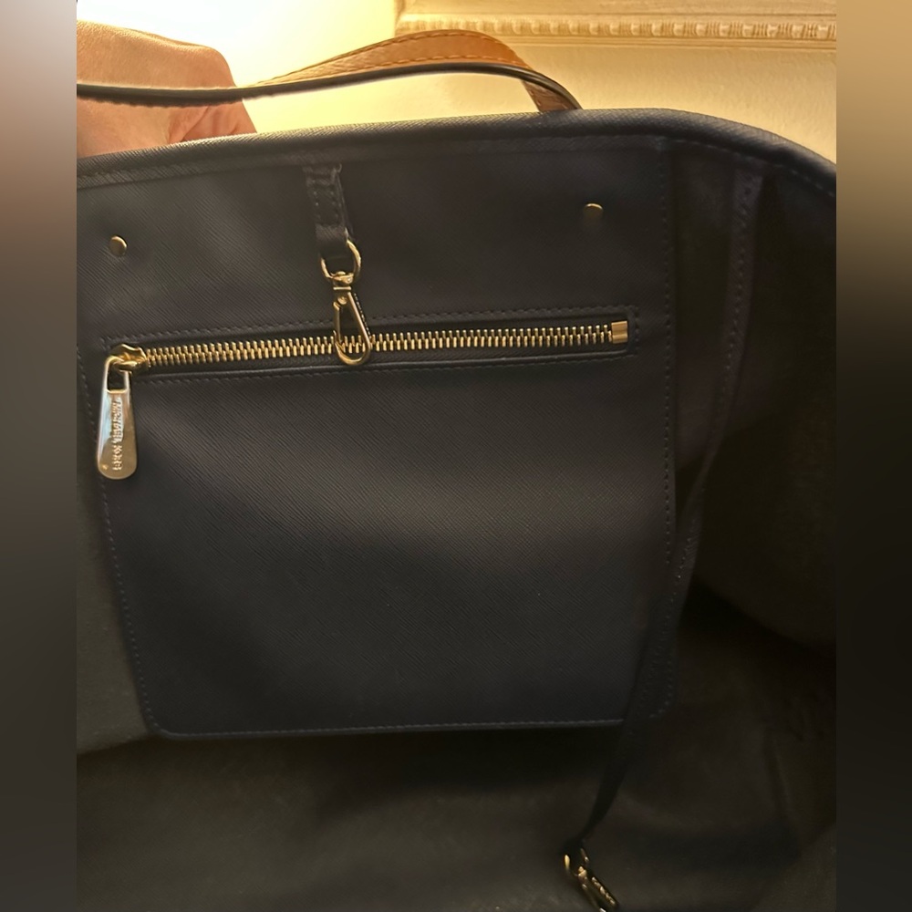 Michael Kors Blue White Jet Set Tote with MK Dustbag - Picture 6 of 8
